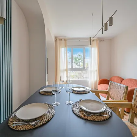 Magnificent Apartment- 2br-4p- Apartment Bagnolet